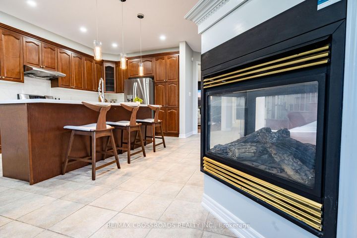 Photo 16 at 213 Riverwalk Drive, Box Grove, Markham