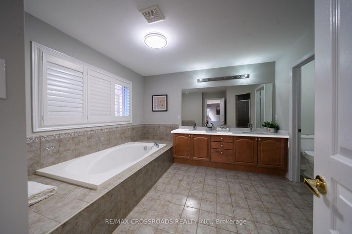 Photo 29 at 213 Riverwalk Drive, Box Grove, Markham