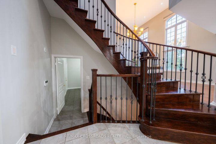 Photo 31 at 213 Riverwalk Drive, Box Grove, Markham