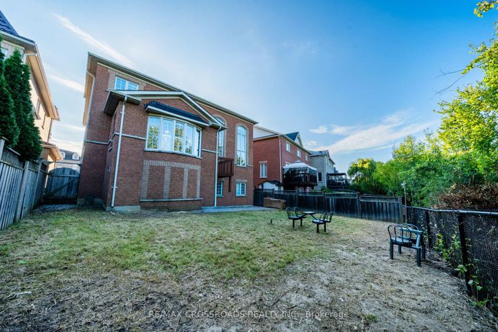 Photo 36 at 213 Riverwalk Drive, Box Grove, Markham