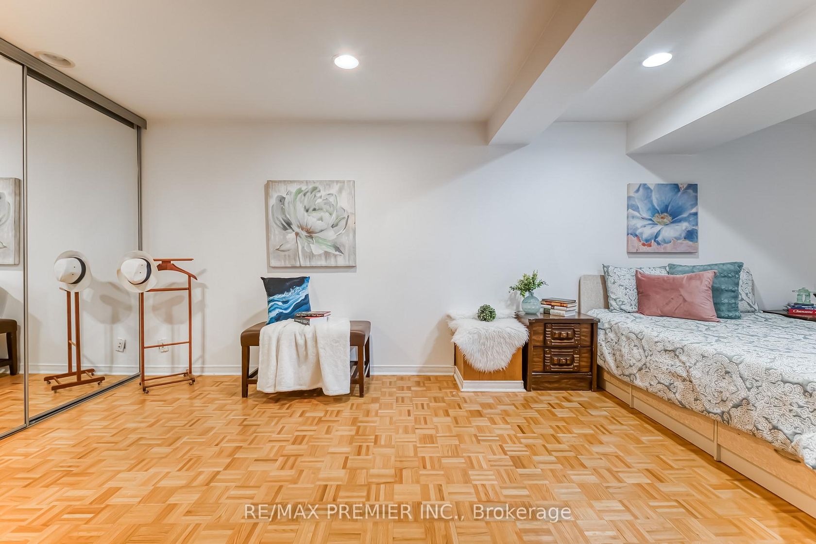 Photo 34 at 217 La Rose Avenue, Richview, Toronto Photo 34 at 217 La Rose Avenue, Richview, Toronto