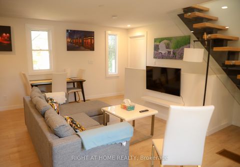 Photo 25 at 377 Lansdowne Avenue, Dufferin Grove, Toronto