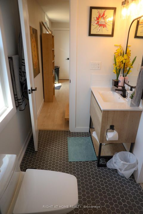 Photo 33 at 377 Lansdowne Avenue, Dufferin Grove, Toronto