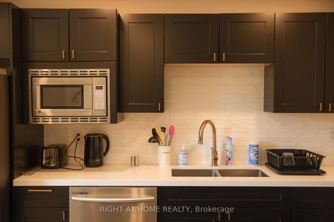 Photo 34 at 377 Lansdowne Avenue, Dufferin Grove, Toronto