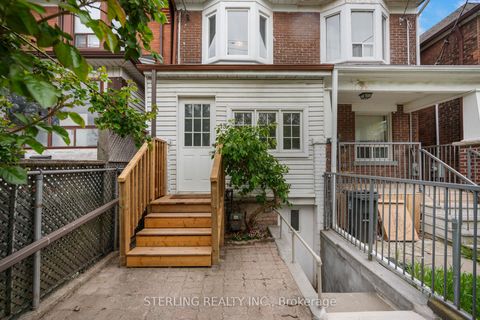 Photo 2 at 13 Auburn Avenue, Davenport, Toronto