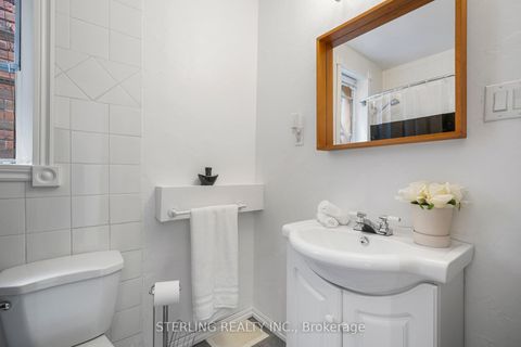 Photo 18 at 13 Auburn Avenue, Davenport, Toronto