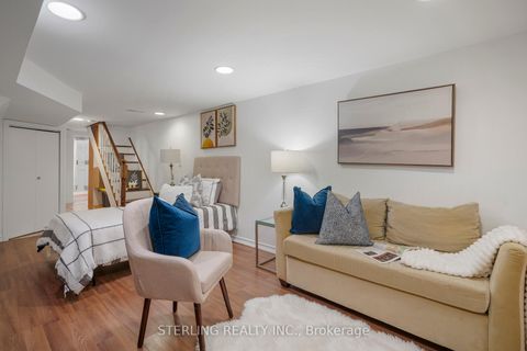 Photo 28 at 13 Auburn Avenue, Davenport, Toronto