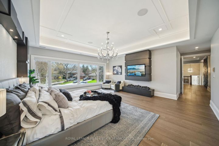 Photo 17 at 1489 Rogerswood Court, Lorne Park, Mississauga