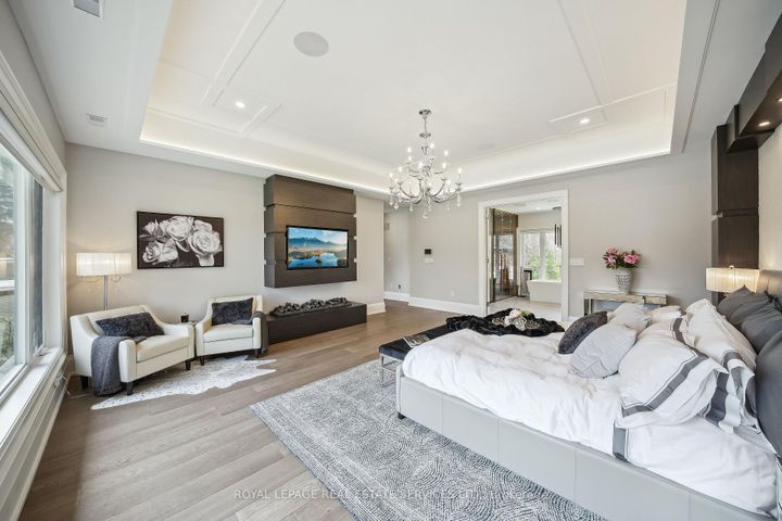 Photo 18 at 1489 Rogerswood Court, Lorne Park, Mississauga