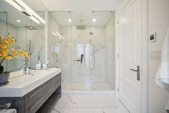 Photo 23 at 1489 Rogerswood Court, Lorne Park, Mississauga