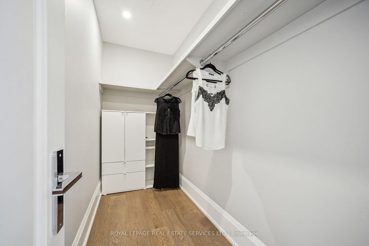 Photo 28 at 1489 Rogerswood Court, Lorne Park, Mississauga