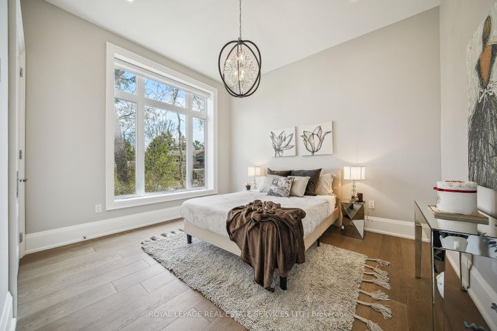 Photo 30 at 1489 Rogerswood Court, Lorne Park, Mississauga