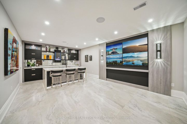 Photo 37 at 1489 Rogerswood Court, Lorne Park, Mississauga