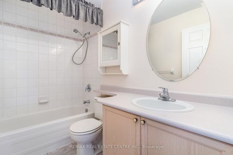 Photo 15 at 410 - 2301 Parkhaven Boulevard, RO River Oaks, Oakville