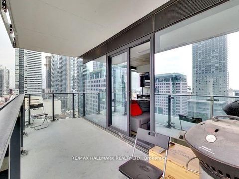 Photo 7 at 1407 - 224 King Street W, Waterfront Communities C1, Toronto