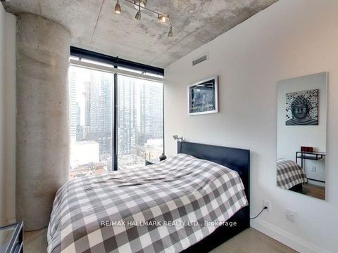 Photo 12 at 1407 - 224 King Street W, Waterfront Communities C1, Toronto