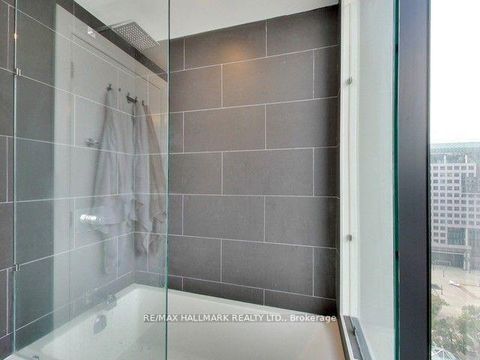 Photo 15 at 1407 - 224 King Street W, Waterfront Communities C1, Toronto