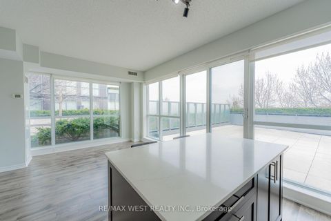 Photo 14 at 625 - 15 James Finlay Way, CFB, Toronto