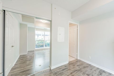 Photo 18 at 625 - 15 James Finlay Way, CFB, Toronto