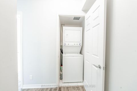 Photo 24 at 625 - 15 James Finlay Way, CFB, Toronto