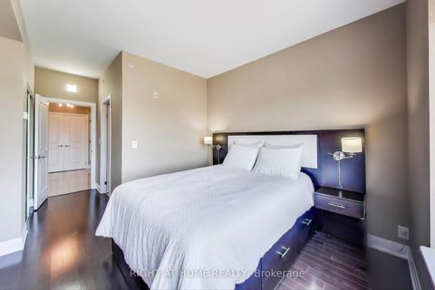 Photo 3 at 317 - 12 Woodstream Boulevard, Vaughan Grove, Vaughan