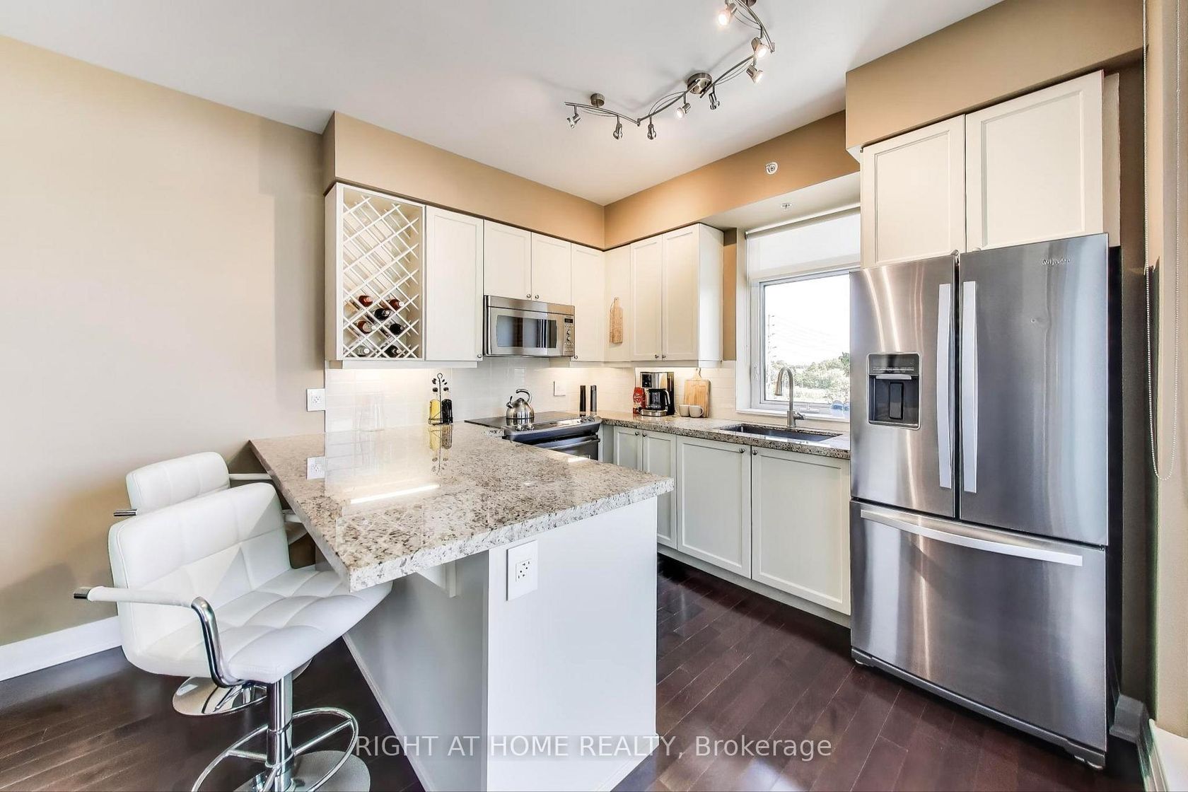 317 - 12 Woodstream Boulevard, Vaughan Grove, Vaughan 