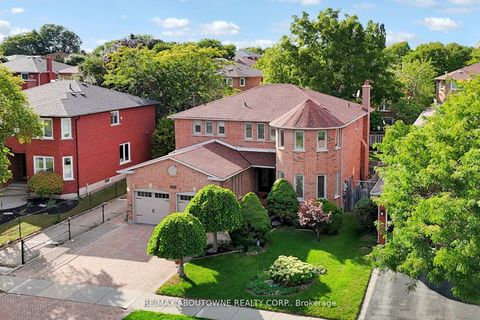 Photo 1 at 1398 Winterbourne Drive, CV Clearview, Oakville