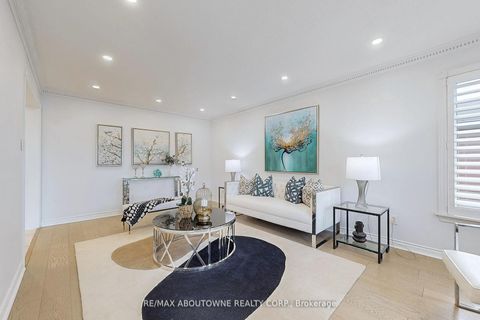 Photo 7 at 1398 Winterbourne Drive, CV Clearview, Oakville