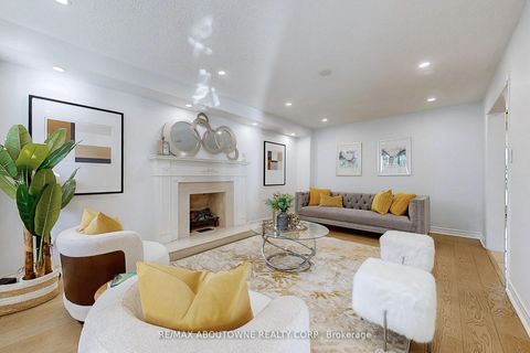 Photo 12 at 1398 Winterbourne Drive, CV Clearview, Oakville