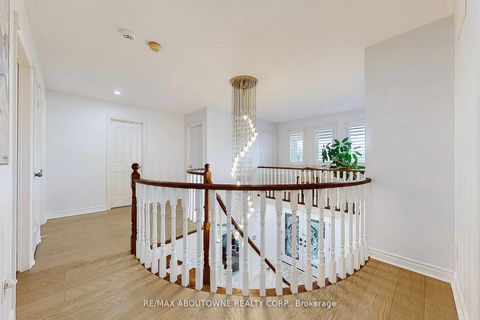 Photo 24 at 1398 Winterbourne Drive, CV Clearview, Oakville