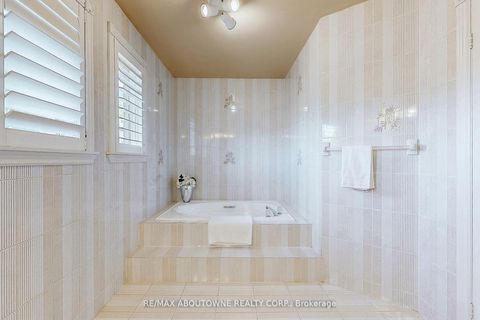 Photo 29 at 1398 Winterbourne Drive, CV Clearview, Oakville