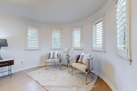 Photo 33 at 1398 Winterbourne Drive, CV Clearview, Oakville