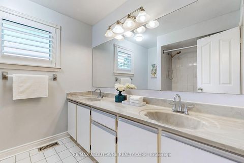 Photo 34 at 1398 Winterbourne Drive, CV Clearview, Oakville