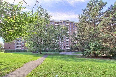 Photo 1 at 703 - 175 Hilda Ave Avenue, Newtonbrook West, Toronto