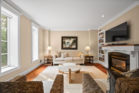 Photo 3 at 55 Sir Williams Lane, Rosethorn, Toronto