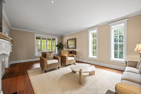 Photo 4 at 55 Sir Williams Lane, Rosethorn, Toronto
