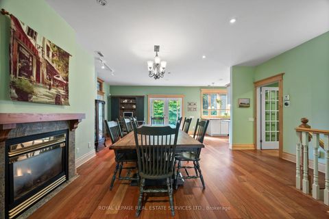 Photo 5 at 55 Sir Williams Lane, Rosethorn, Toronto