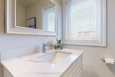 Photo 26 at 160 Marwood Place, Maple, Vaughan