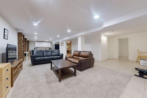 Photo 27 at 160 Marwood Place, Maple, Vaughan