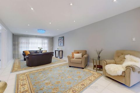 Photo 5 at 160 Marwood Place, Maple, Vaughan Photo 5 at 160 Marwood Place, Maple, Vaughan