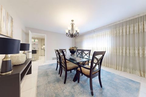 Photo 12 at 160 Marwood Place, Maple, Vaughan