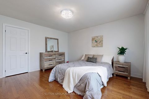 Photo 21 at 160 Marwood Place, Maple, Vaughan