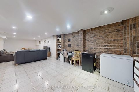 Photo 29 at 160 Marwood Place, Maple, Vaughan