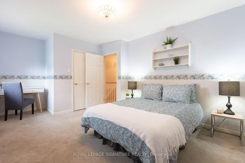 Photo 14 at 7 Willowood Court, Don Valley Village, Toronto