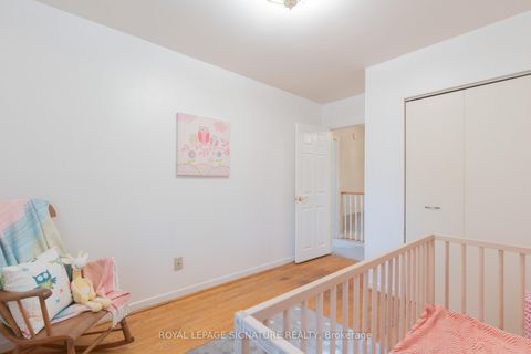 Photo 18 at 7 Willowood Court, Don Valley Village, Toronto