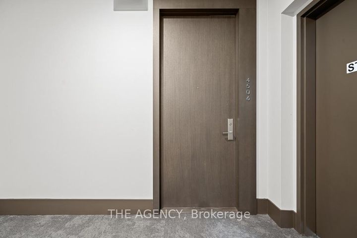 Photo 4 at 4506 - 39 Roehampton Avenue, Mount Pleasant West, Toronto