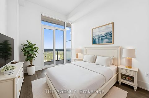 Photo 17 at 4506 - 39 Roehampton Avenue, Mount Pleasant West, Toronto