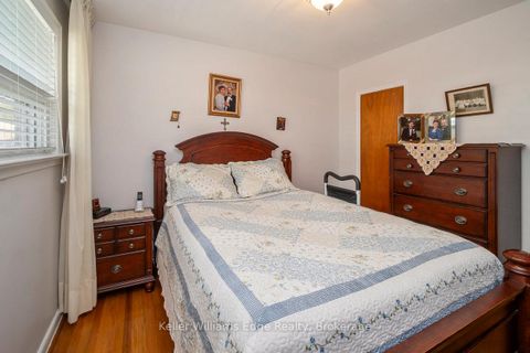 Photo 21 at 11 Calumet Crescent, Woburn, Toronto