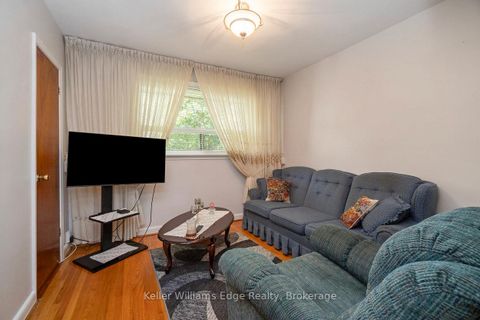 Photo 24 at 11 Calumet Crescent, Woburn, Toronto