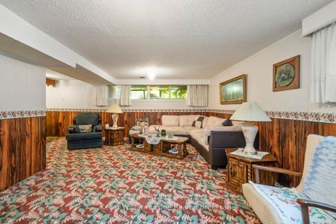 Photo 30 at 11 Calumet Crescent, Woburn, Toronto